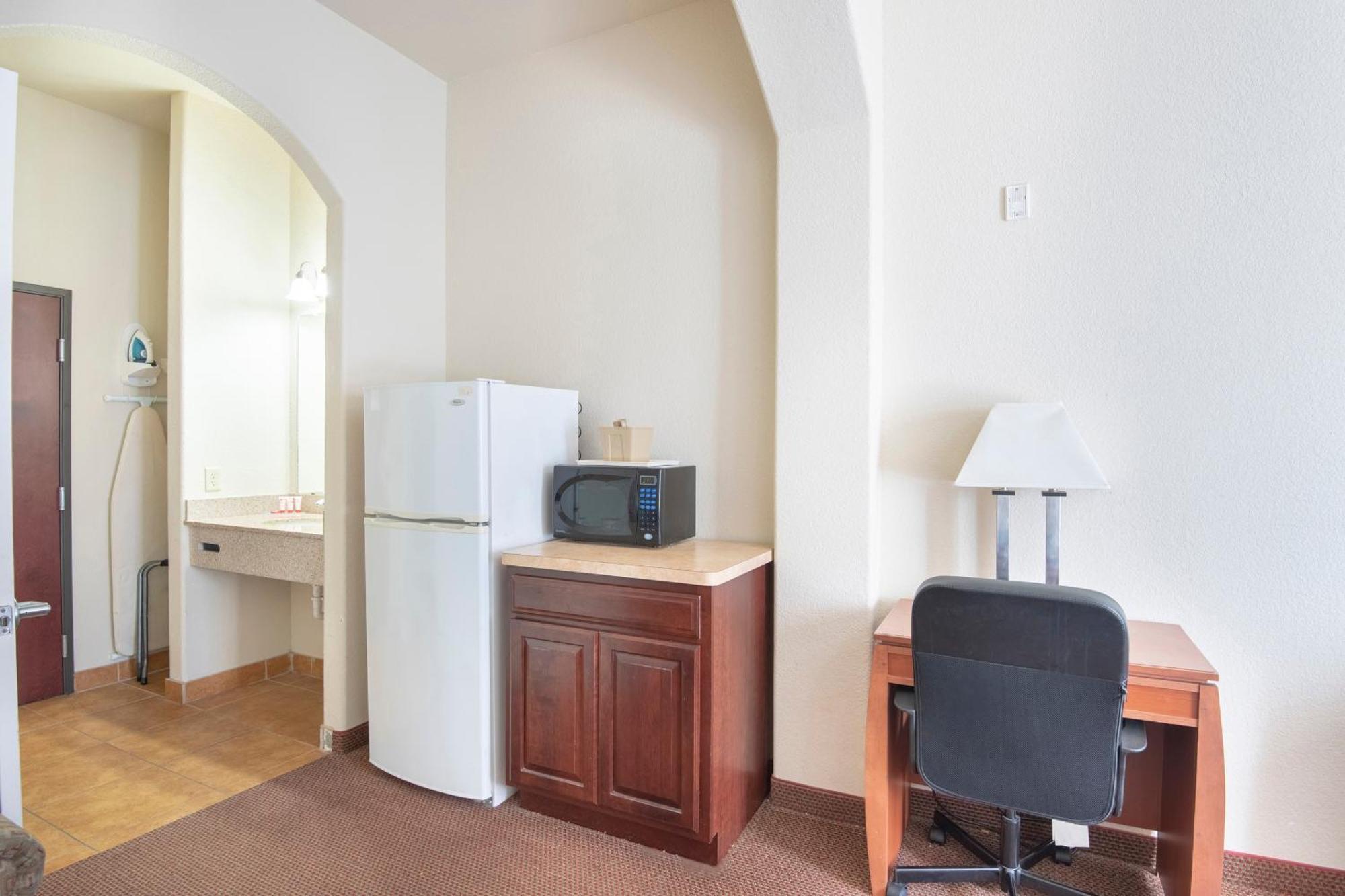 Oyo Townhouse Clute Lake Jackson Экстерьер фото